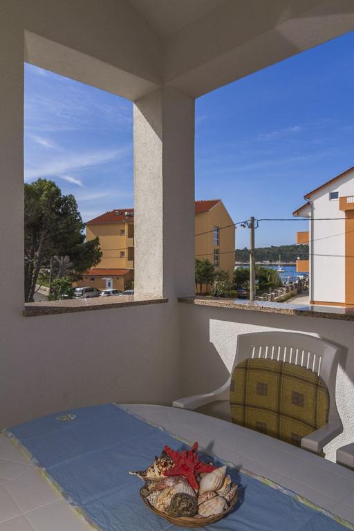 Apartments Ivica Palit Exterior photo